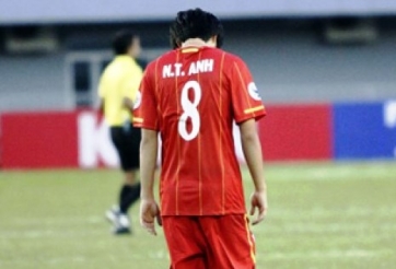 Tuấn Anh nên ở hay về?